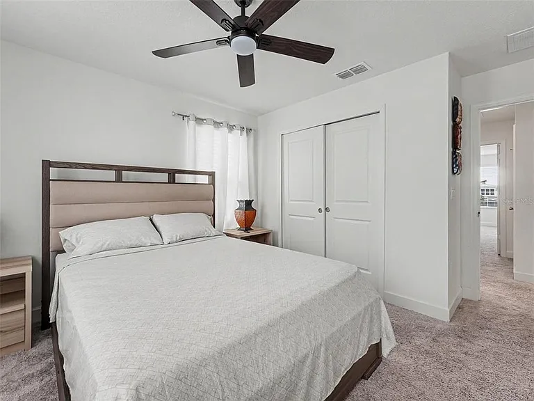 905 Overpool Ave — Photo 4
