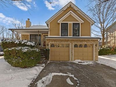 1019 E New London Dr, Olathe, KS, 66061