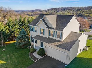 501 Sandpiper Ln, New Cumberland, PA
