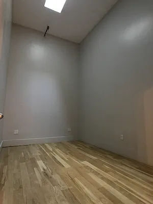 Rented by City Vista Inc | media 35