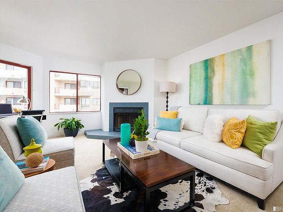3rd image of 875 La Playa St APT 276