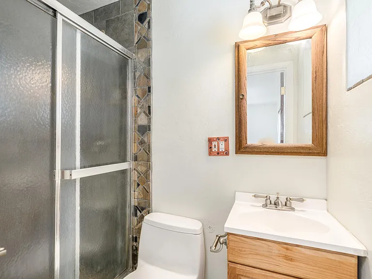 4009 N Tyndall Ave — Photo 11