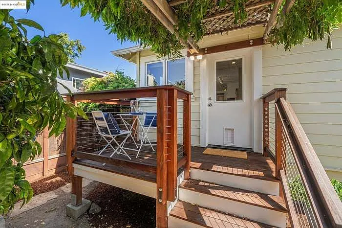 5373 James Ave — Photo 25