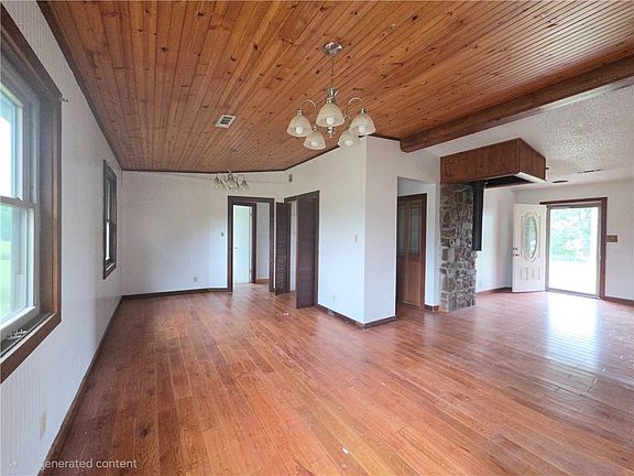 5th image of 15146 Bush Valley Rd