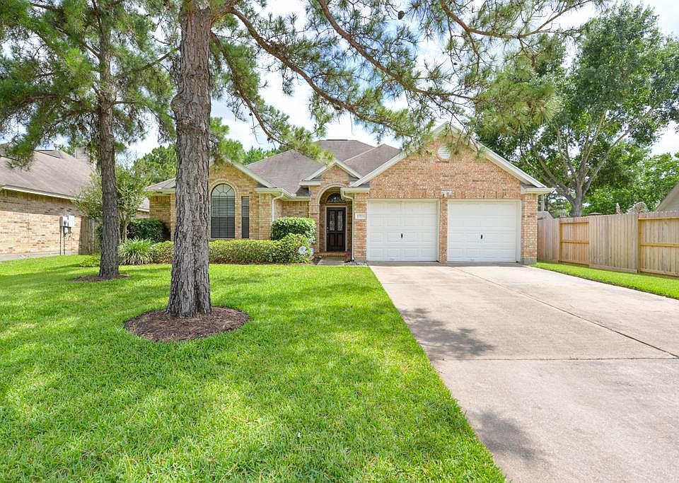 1st image of 17703 Fairgrove Park Dr