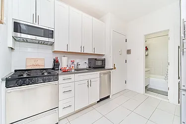 Rented by Living New York