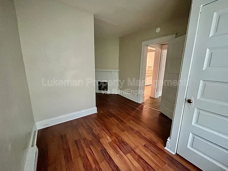 420 Pearl St #9 — Photo 4