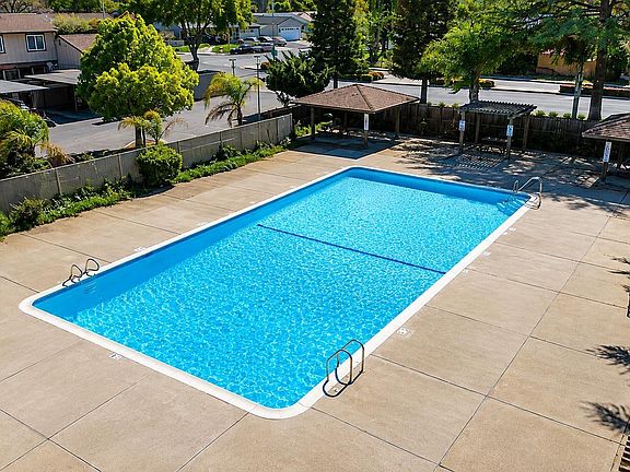 4th image of 2505 Sonora Ln