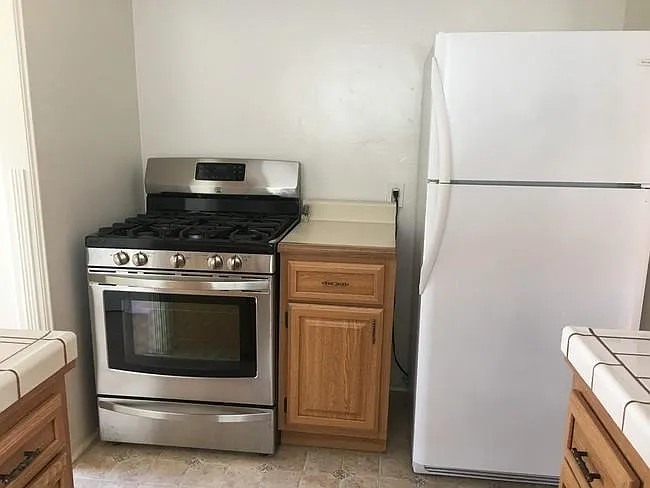 761 E Doran St — Photo 10