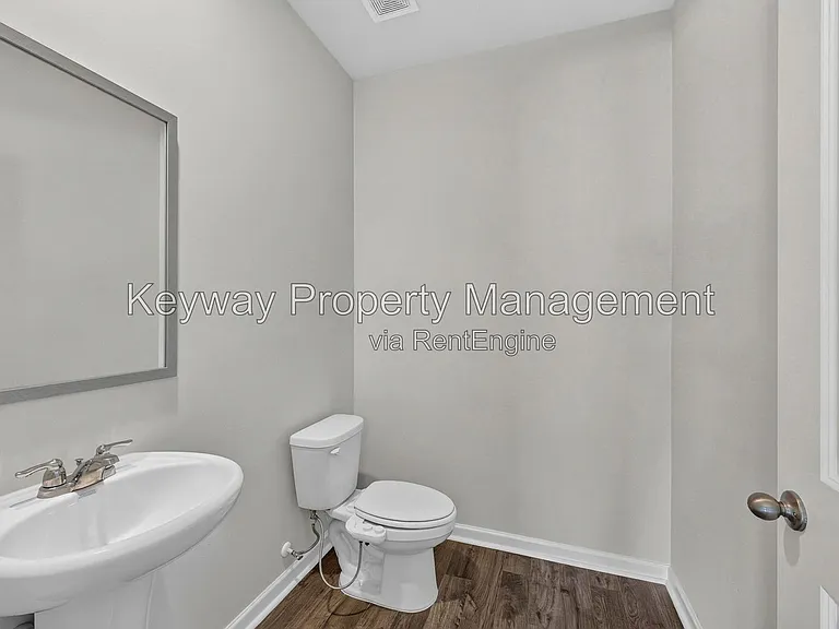 411 Shipwreck Dr — Photo 15
