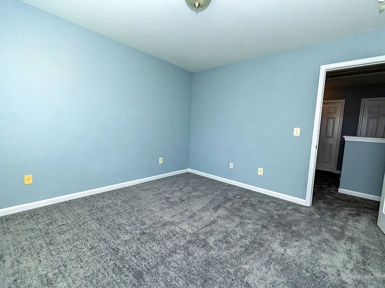 5815 Weddington Dr — Photo 24