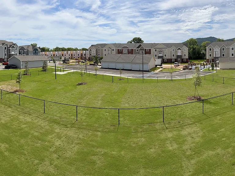 Chase Creek Apartment Homes — Photo 51