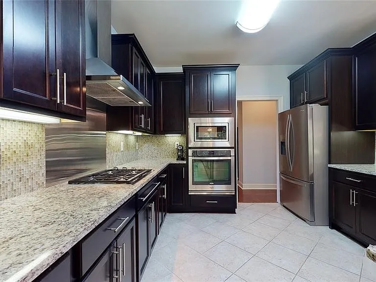 9131 Thetford Way — Photo 9