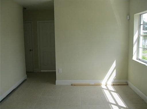 2nd image of 15820 NW 27th Pl