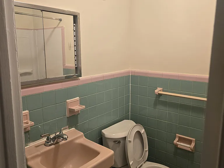 6200 Torresdale Ave — Photo 6