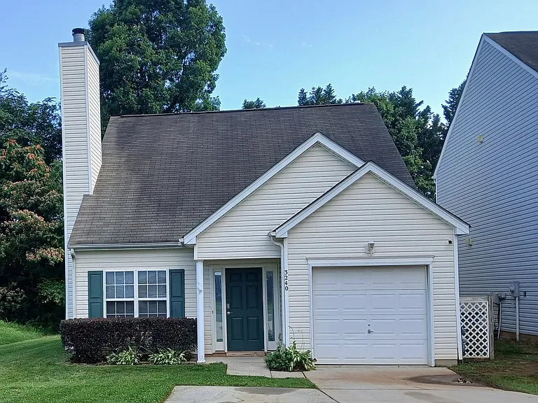 3240 Reid Brook Ln — Photo 2