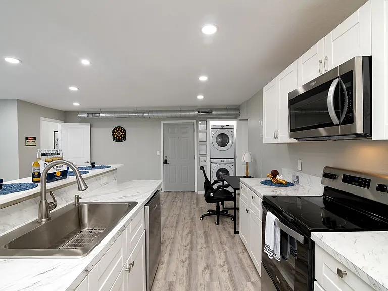 Casa Del Parque Luxury Apartments — Photo 13