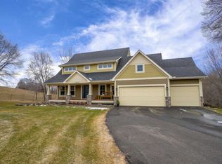 11820 44th St N, Lake Elmo, MN 55042