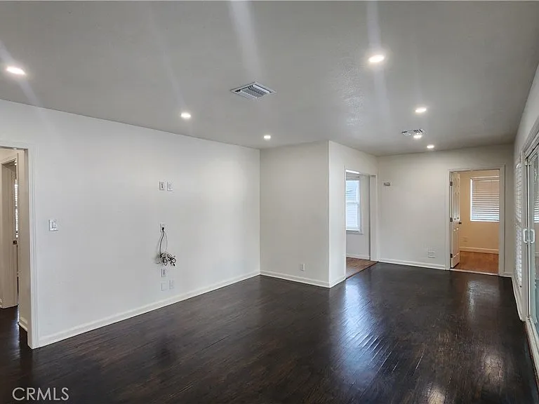 15709 Devonshire St — Photo 6