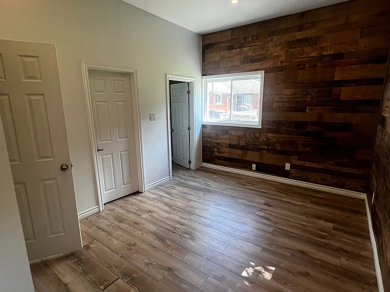 16632 York Durham Line #GARAGE — Photo 23