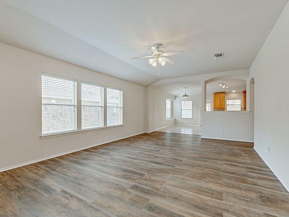 4th image of 506 W South St