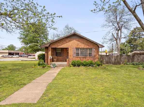 501 NW 3rd St, Walnut Ridge, AR 72476