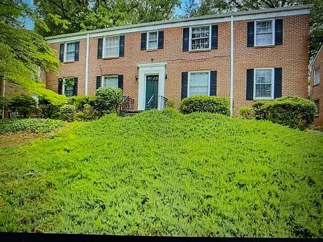 25 28th St NW
