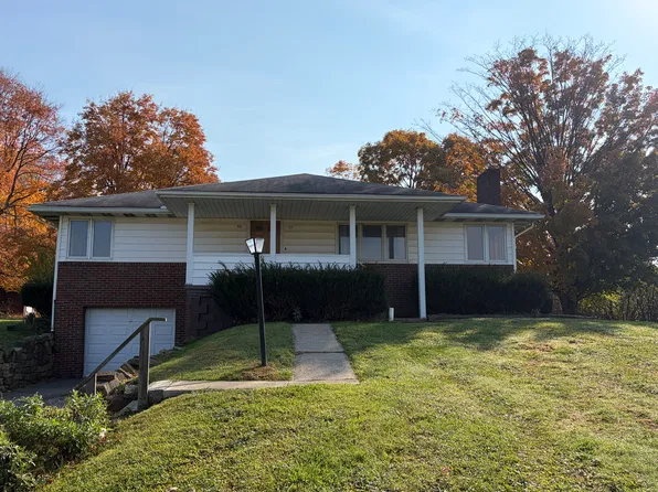 1766 Mercer Rd, Ellwood City, PA 16117
