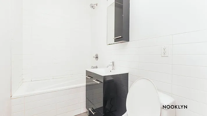 Rented by Nooklyn NYC LLC | media 30