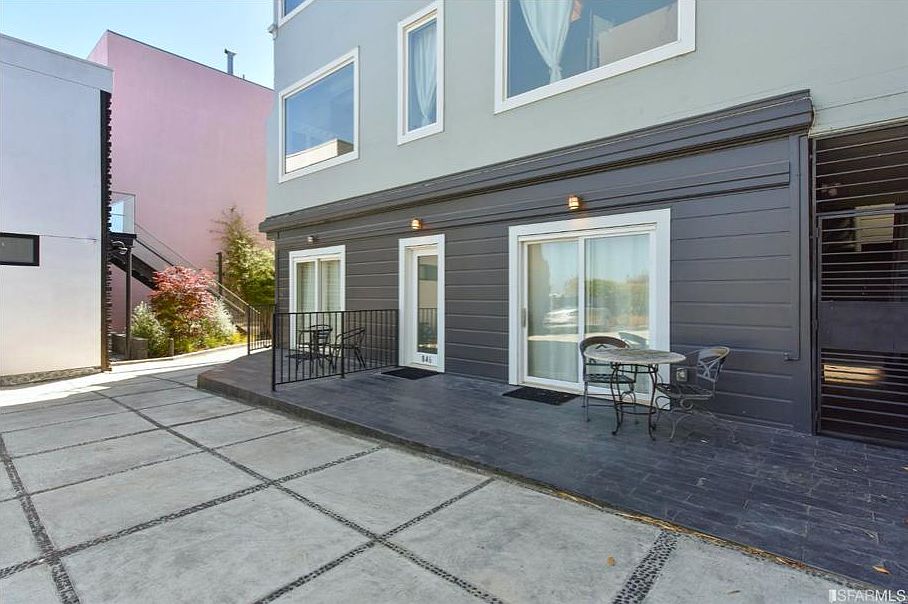 1st image of 846 Union St