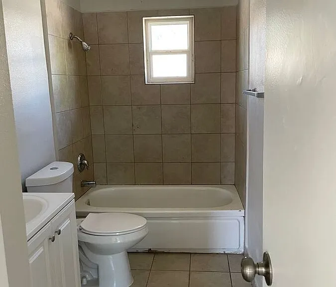 1741 W Desert Cove Ave #2 — Photo 5