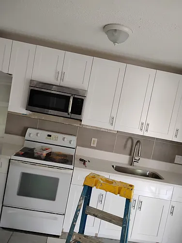 2143 Laura Ln Photo 1