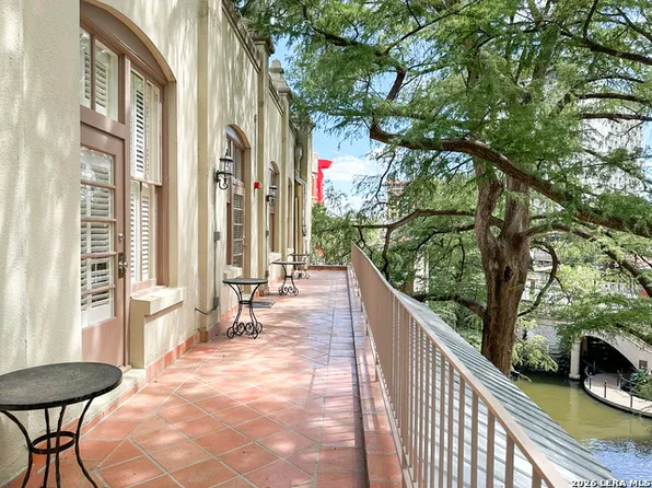 245 Losoya St #A, San Antonio, TX 78205