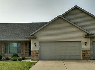 908 Trailside Ct, De Pere, WI 54115