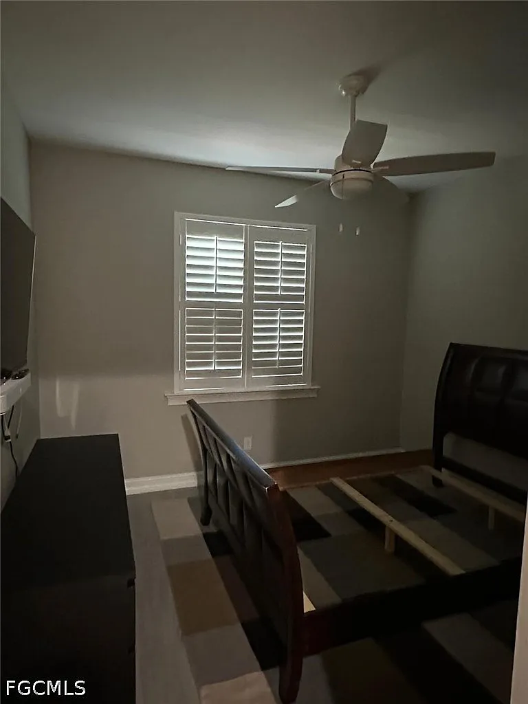 3 bed, 2.0 bath, 1998 sqft, $3,795 — Photo 3