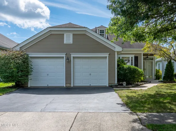 41 Silverside Road, Lakewood, NJ 08701