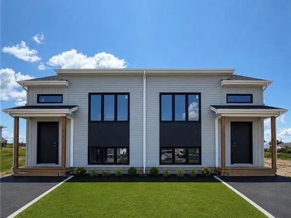 214 Maccoun St, Moncton, NB E1K 0A1