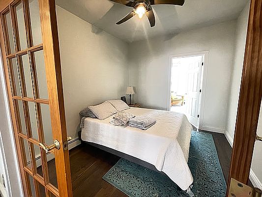 5th image of 181 Nassau Ave #2R