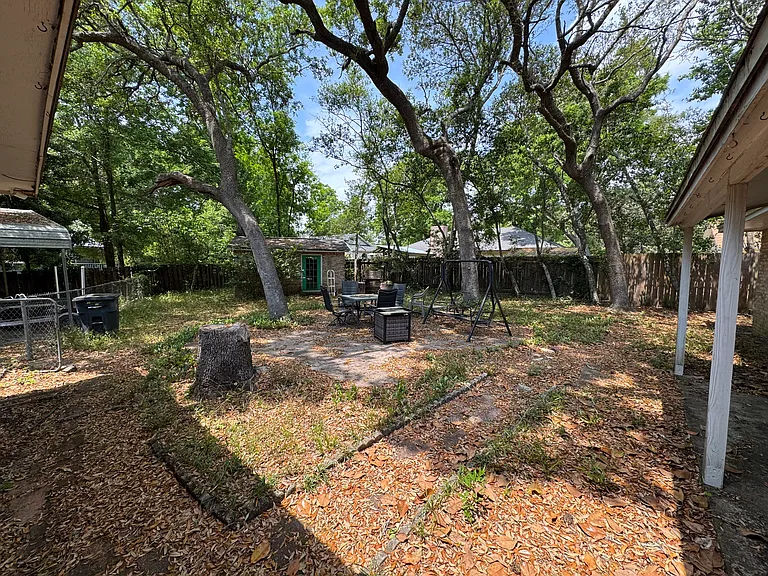 4229 Lancaster Dr — Photo 17