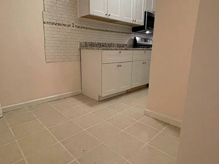275 Harrison Ave #B6 — Photo 10