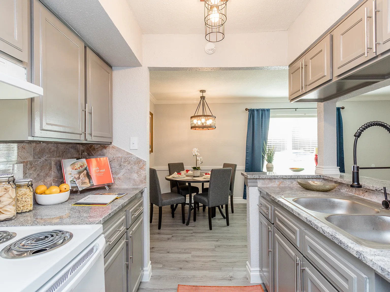 Casa Verde Apartments — Photo 1