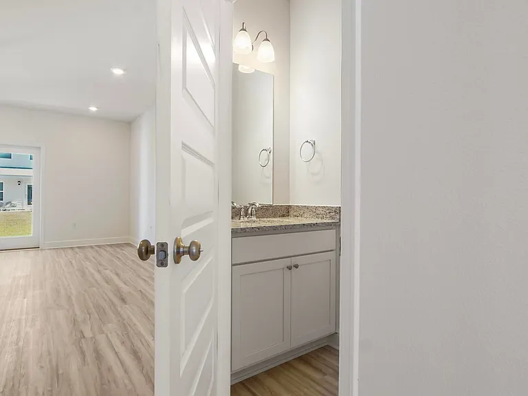 532 Melrose Way — Photo 26