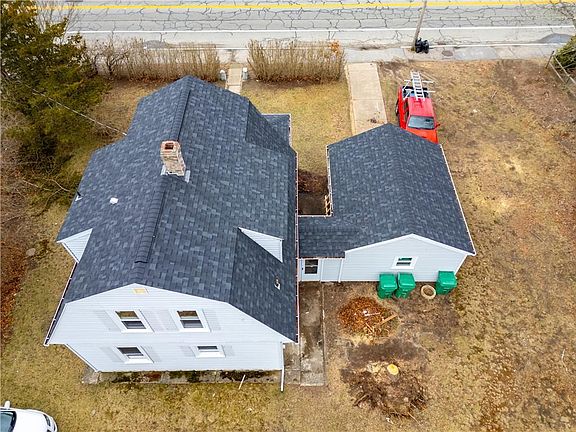 5th image of 1853 W Shore Rd