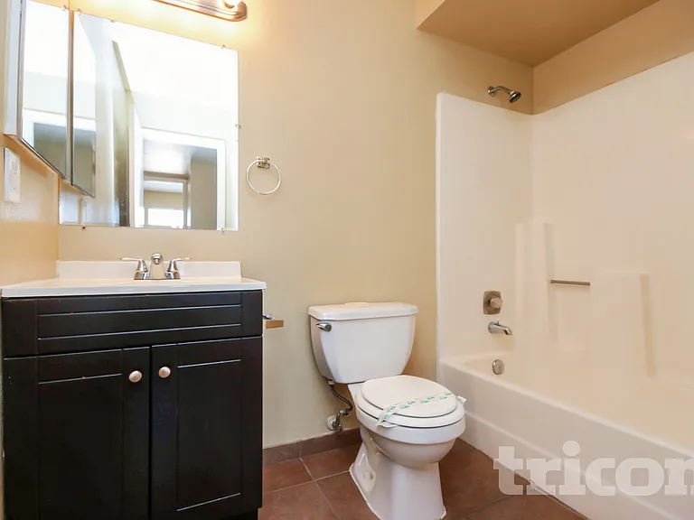 7334 W Carol Ave — Photo 16