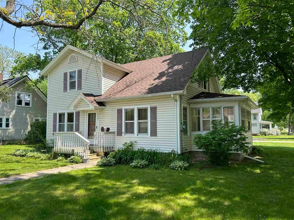 708 E 3rd Ave, Brodhead, WI 53520