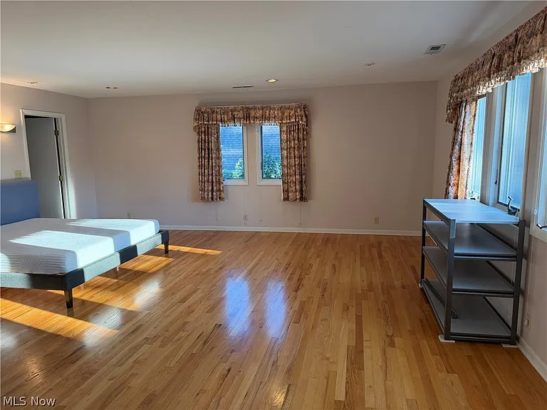 2455 Buckhurst Dr — Photo 16