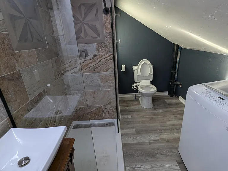 108 Elm St #1 — Photo 15