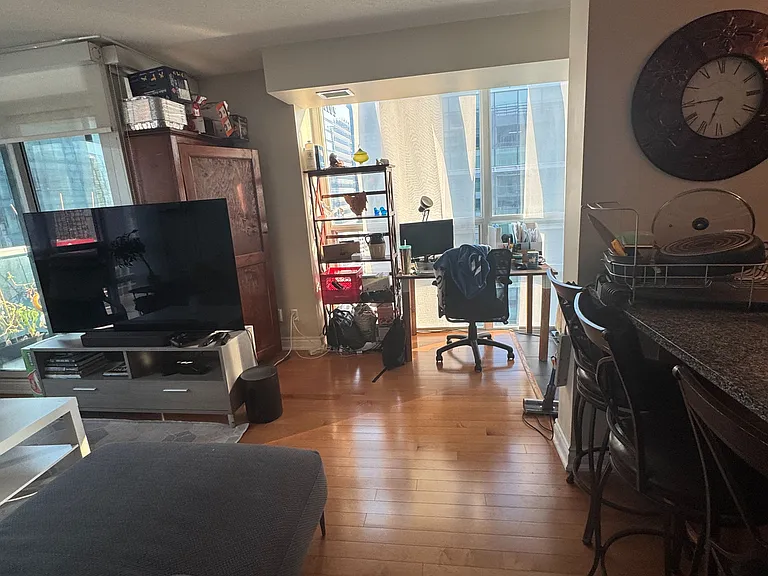 30 Grand Trunk Cres #3806 — Photo 19
