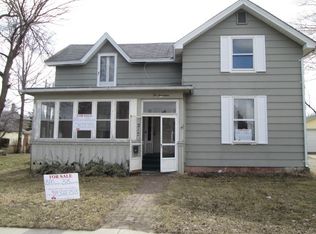 217 W McArthur St, Corunna, MI