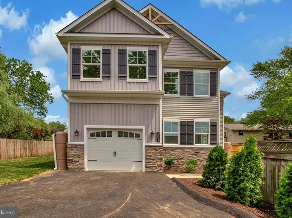 807 Hillside Ave, Edgewater, MD 21037